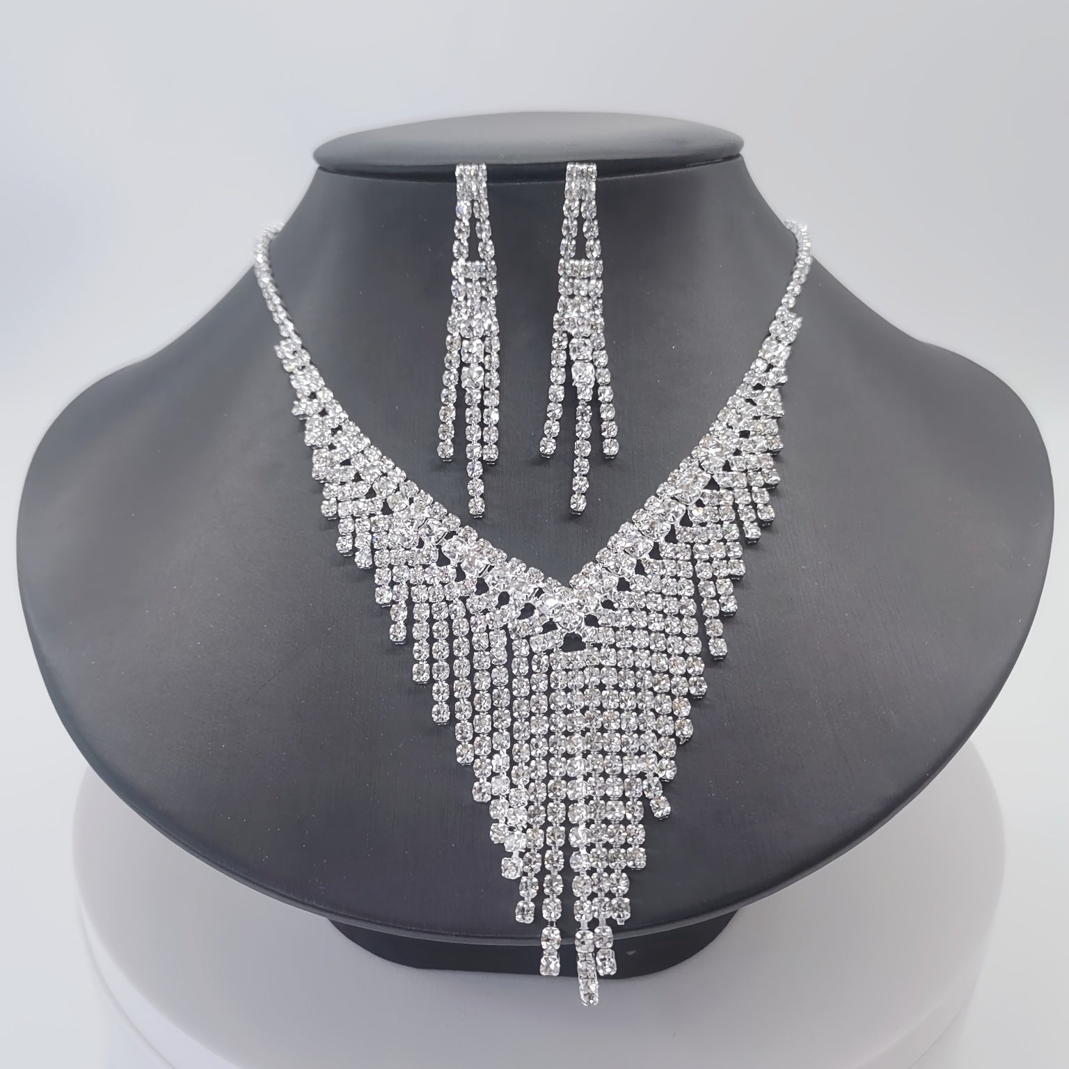 2pcs Elegant Bridal Tassel Necklace and Earrings Set with Synthetic Diamonds - Perfect for Weddings, Engagements, and Parties - Silver Plated Fine Jewelry for Women and Girls