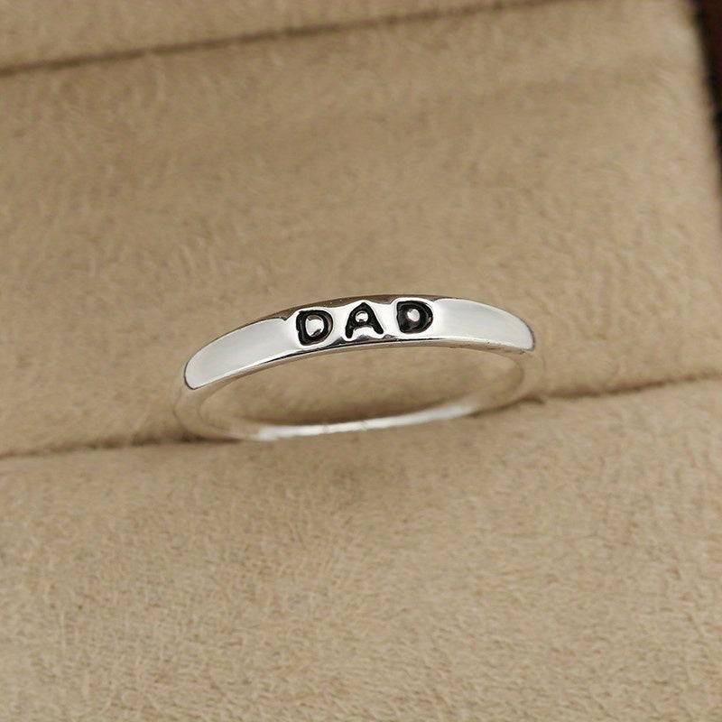 Minimalist MOM/DAD Letter Band Ring for Casual Wear