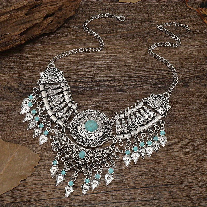 Multilayer Vintage Style Chunky Necklace With Tassel Pendant Clavicle Chain Women's Ethnic Style Necklace