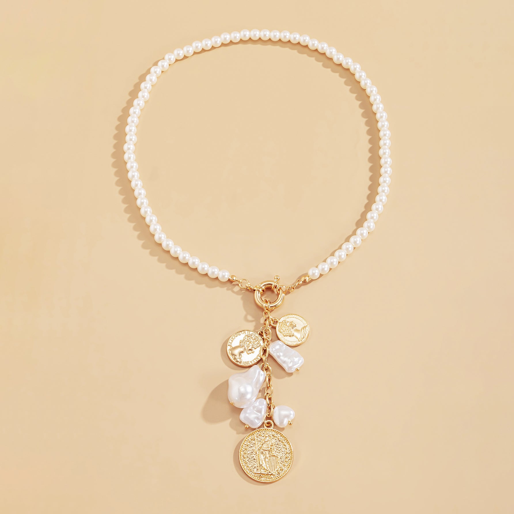 Vintage Portrait Pendant For Women Elegant Fashion Irregular Pearl Fringe Necklace 1 Piece
