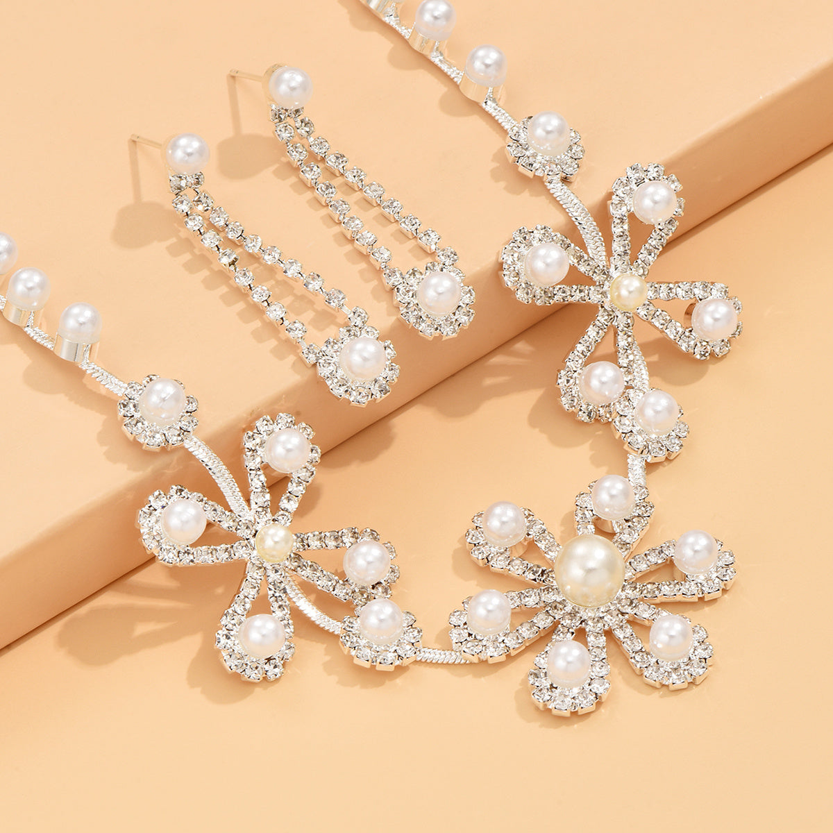 Elegant Flower-Shaped Zircon Jewelry Set with Faux Pearls - Perfect for Weddings and Special Occasions