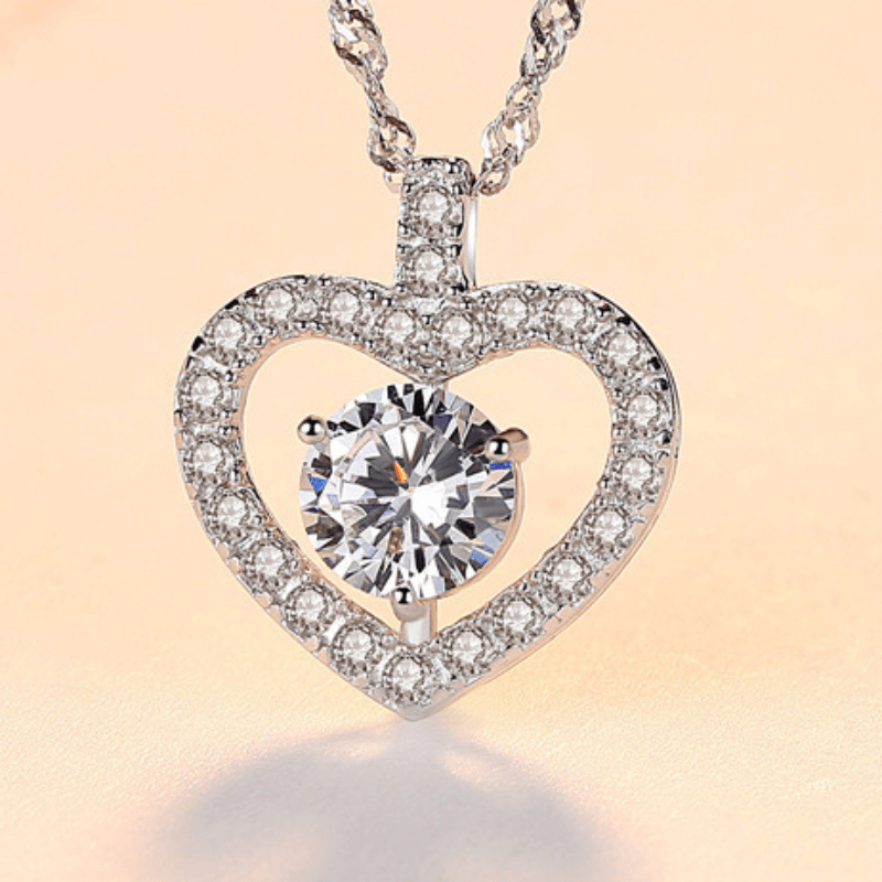 Hollow Heart Shape Shiny Pendant Necklace Inlaid Shiny Zircon Women'Necklace Jewelry For Valentine's Day