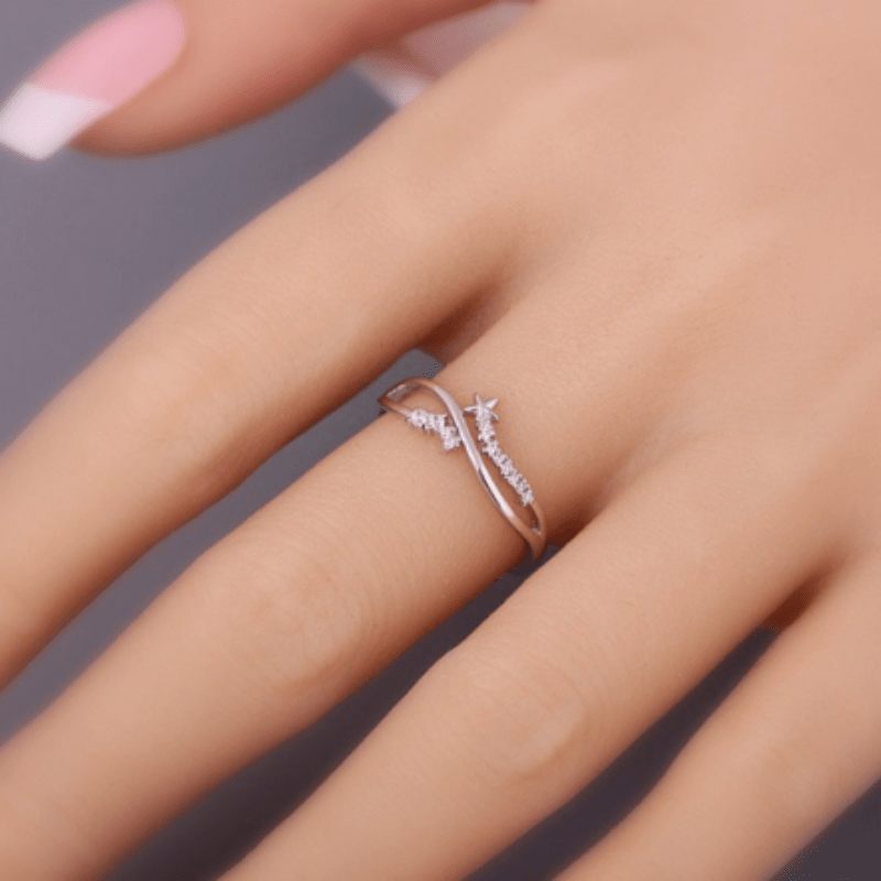 Shine Like a Star with Our Creative Finger Ring - Perfect for Trendy Teen Girls!