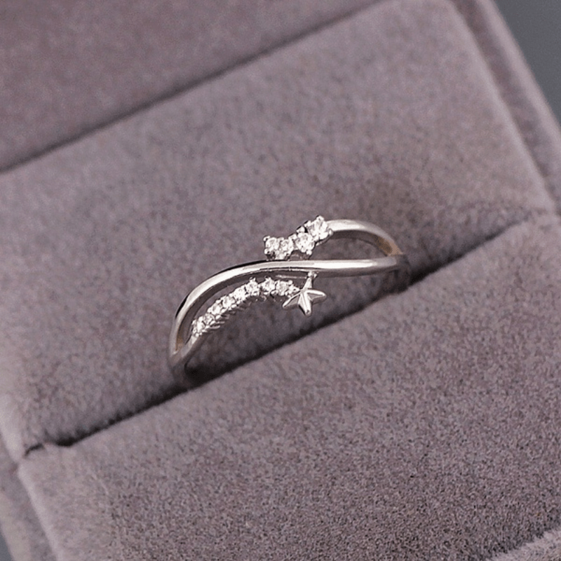 Shine Like a Star with Our Creative Finger Ring - Perfect for Trendy Teen Girls!