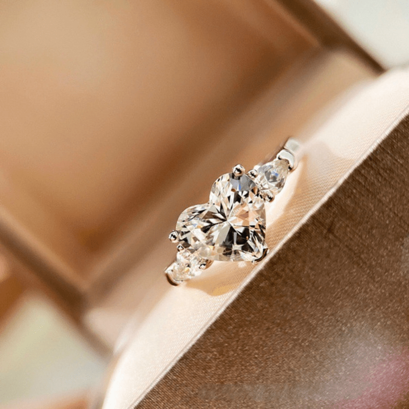 Elegant Ring Silver Plated Inlaid Heart Shape Zircon Engagement Wedding Jewelry Perfect Proposal Ring Dainty Birthday Gift For Her