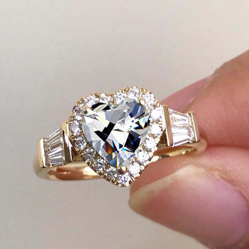 Cute Luxury Heart Ring Inlaid Sparkling Zircon Silver Plated Engagement Wedding Ring Suitable For Evening Party Cocktail Party