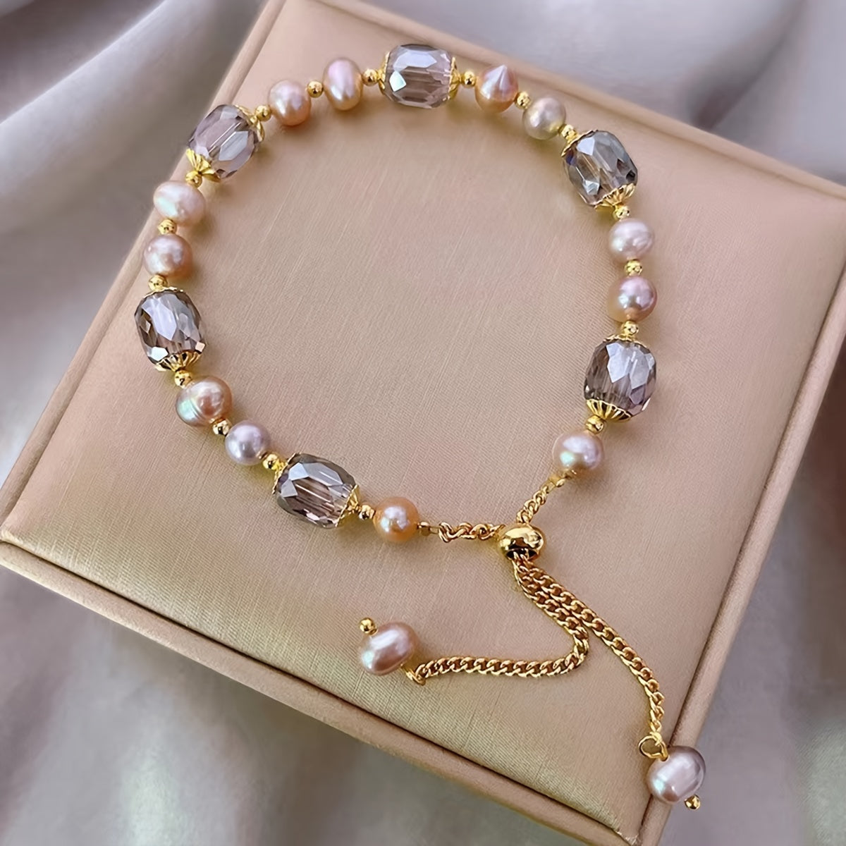 Elevate Your Style with Delicate Vintage Faux Pearl Bracelet - Perfect Gift for Her