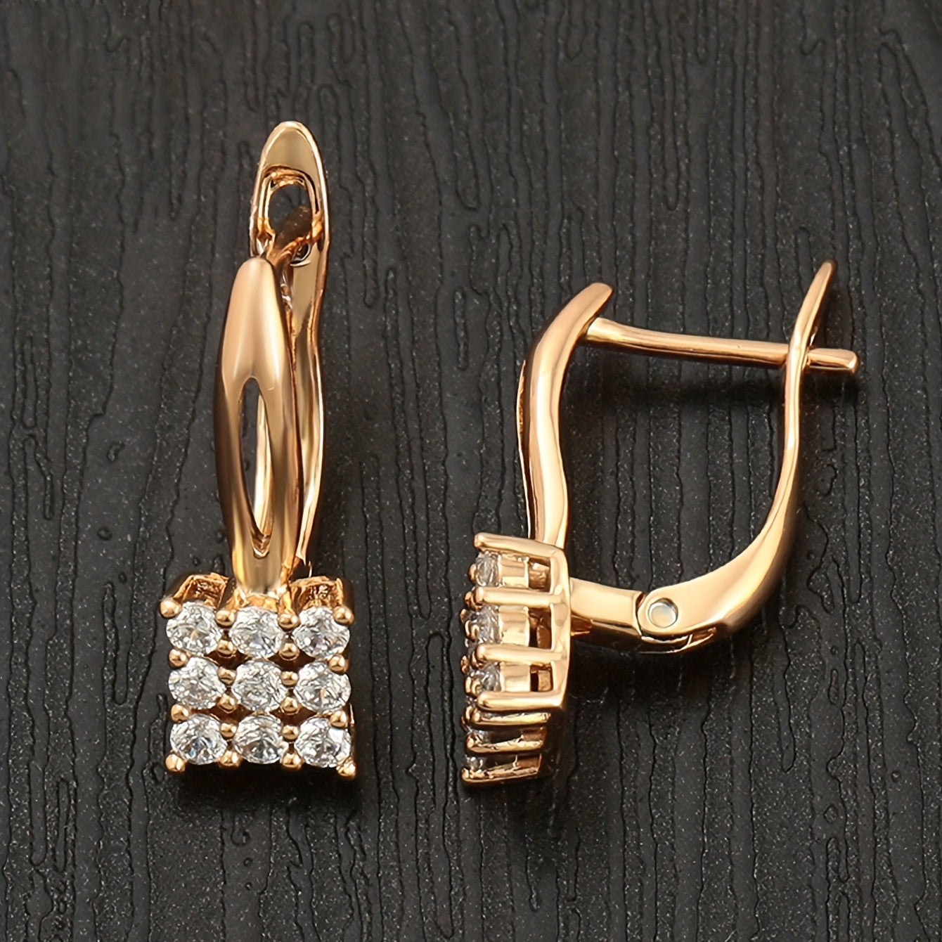 Luxurious 18K Gold Plated Rhombus Clip On Earrings - Perfect for Banquet Ornaments!