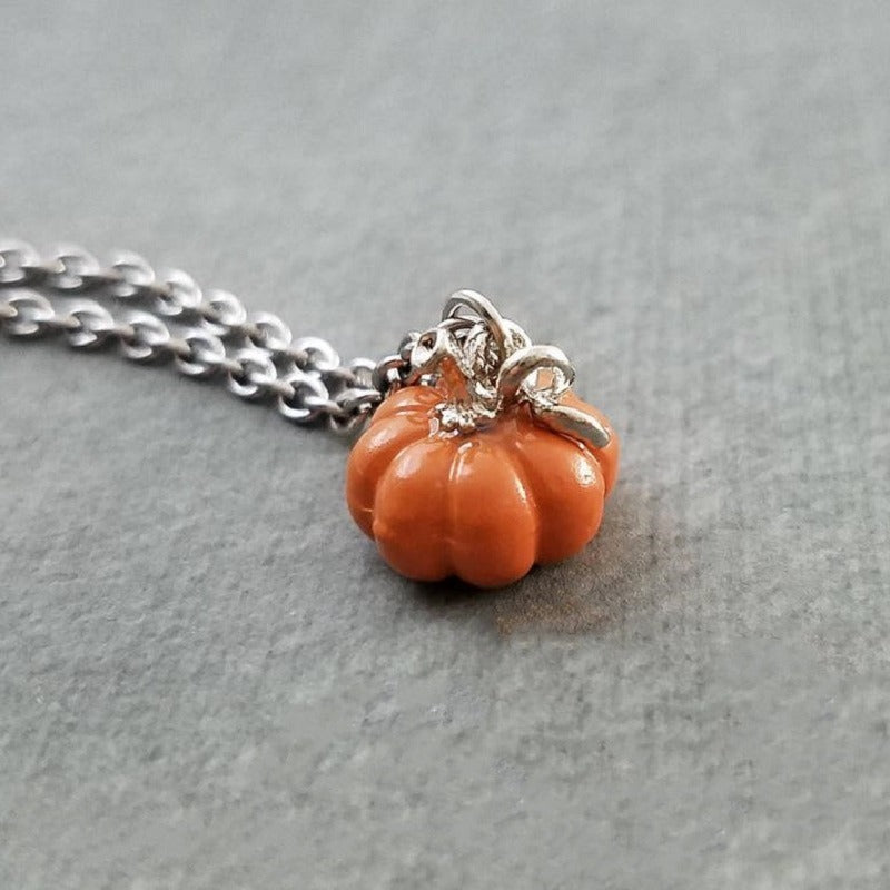 Celebrate Halloween with this Adorable Pumpkin Necklace!