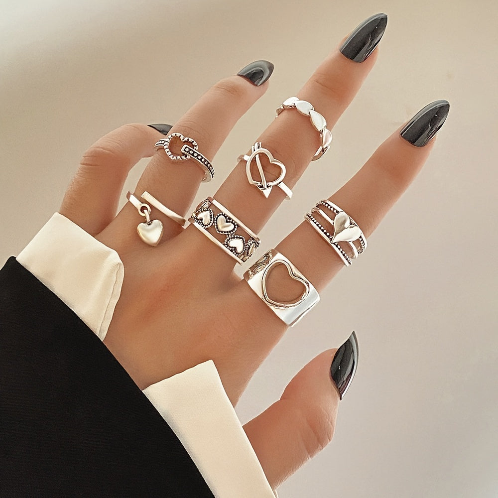 Complete Your Look with 7pcs Vintage Silver Color Hollow Love Pendant Women's Joint Ring Set