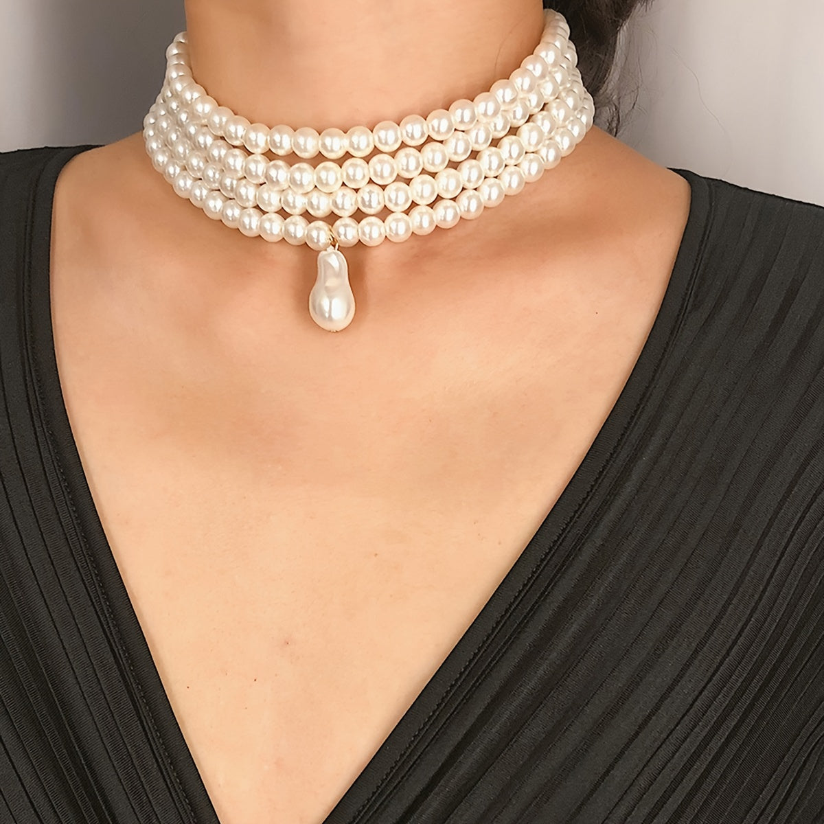 Gorgeous Baroque-Shaped Pearl Necklace - Perfect for Holiday Style!