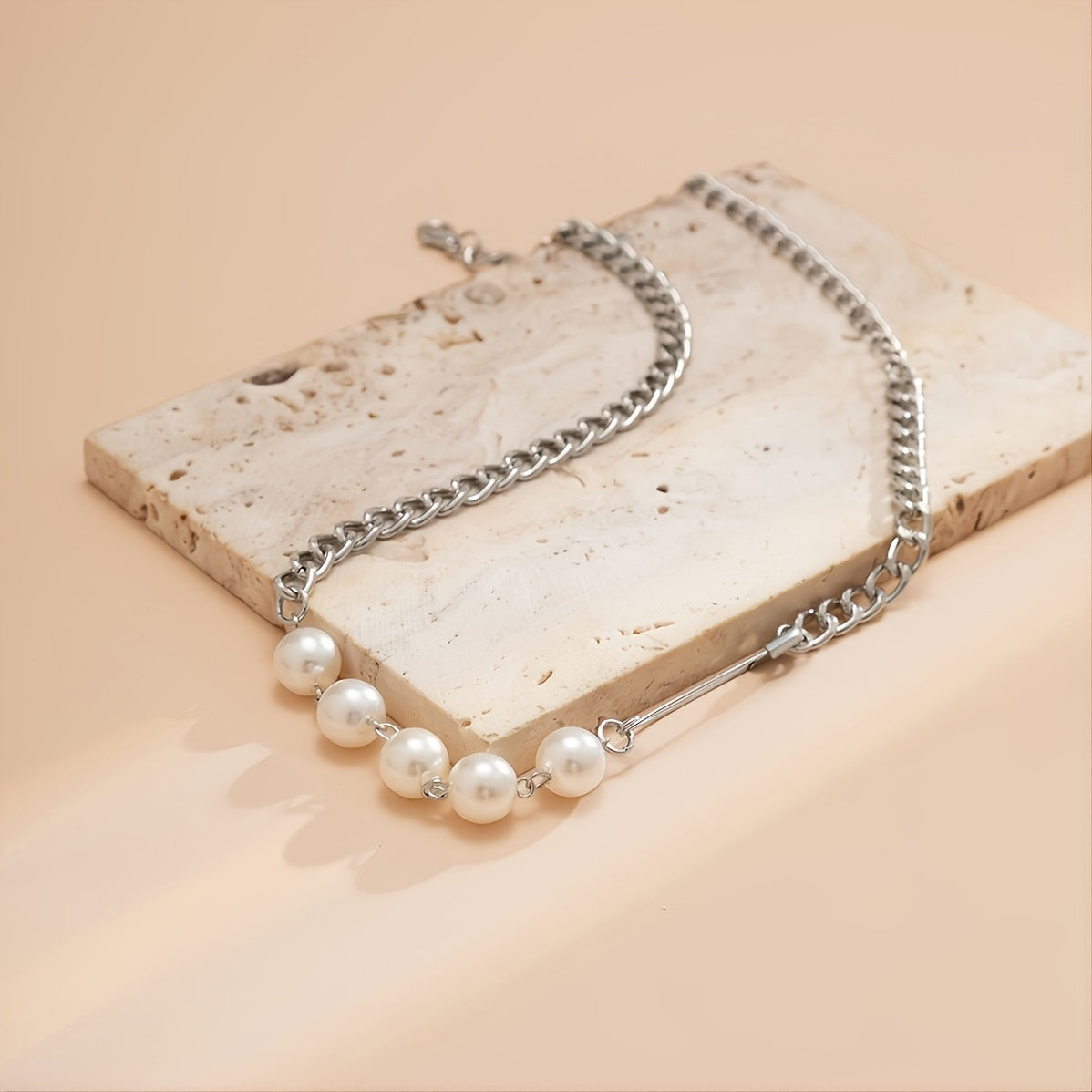 1pc Fashion Pearl Deformed Knot Decor Hollow Out Chain Necklace