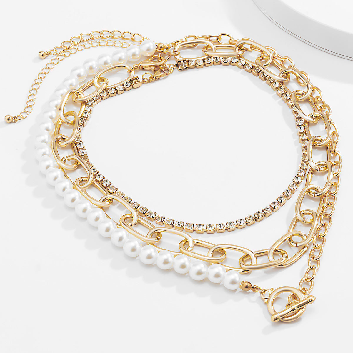 Gorgeous 3-Piece Vintage Necklace Set with Bold Chain, Faux Diamond & Pearl for Women - Retro Original Design