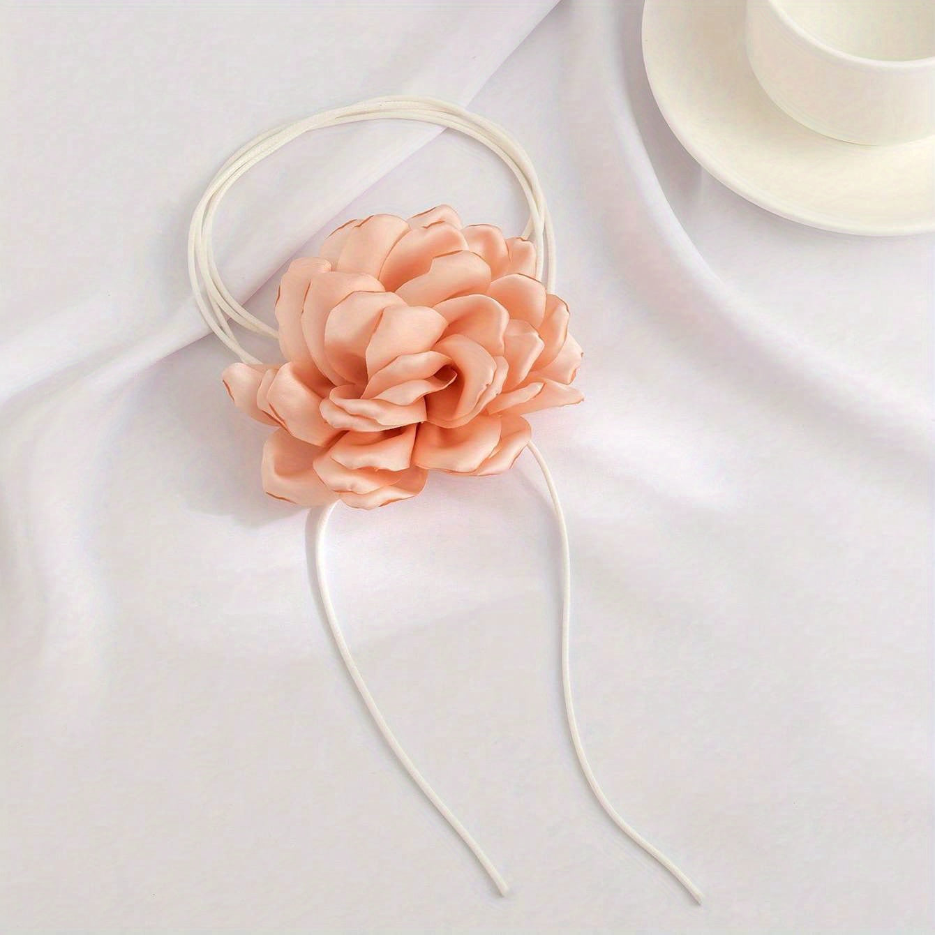 Elegant French Vintage Flower Necklace - Romantic Long Strap Design with Wax Cord