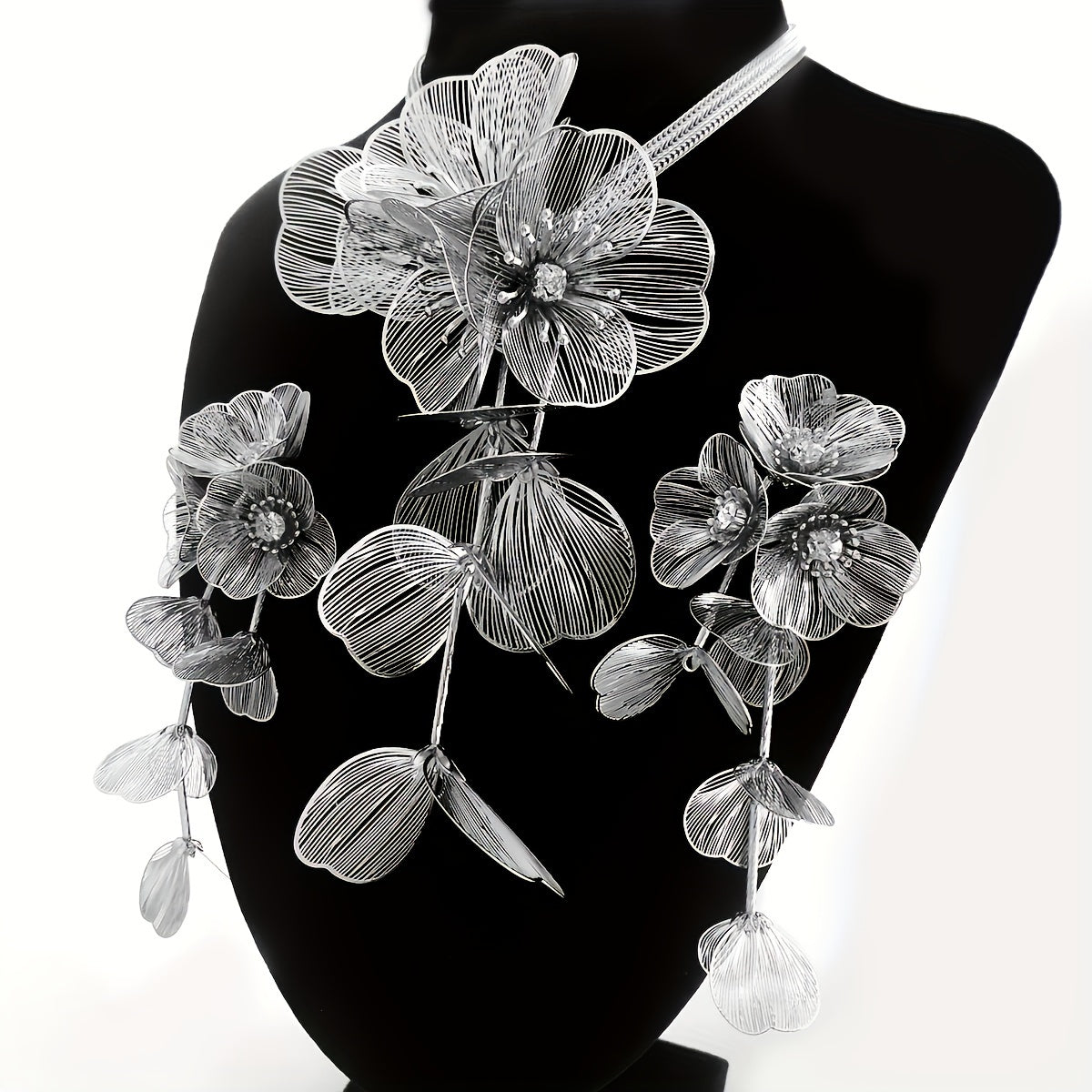 3pcs Earrings Plus Necklace Handmade Flower Decor Inlaid Rhinestone Vintage Jewelry Set Perfect Decor For Night Club Party Accessories