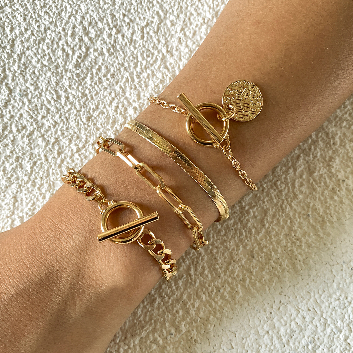 4pcs Stylish & Trendy Women's Bracelet Set - Perfect for Any Occasion!