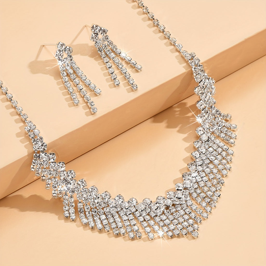 3pcs Earrings Plus Necklace Elegant Jewelry Set Silver Plated Inlaid Rhinestone Match Evening Party Cocktail Party Outfits Dainty Chrismas Decor