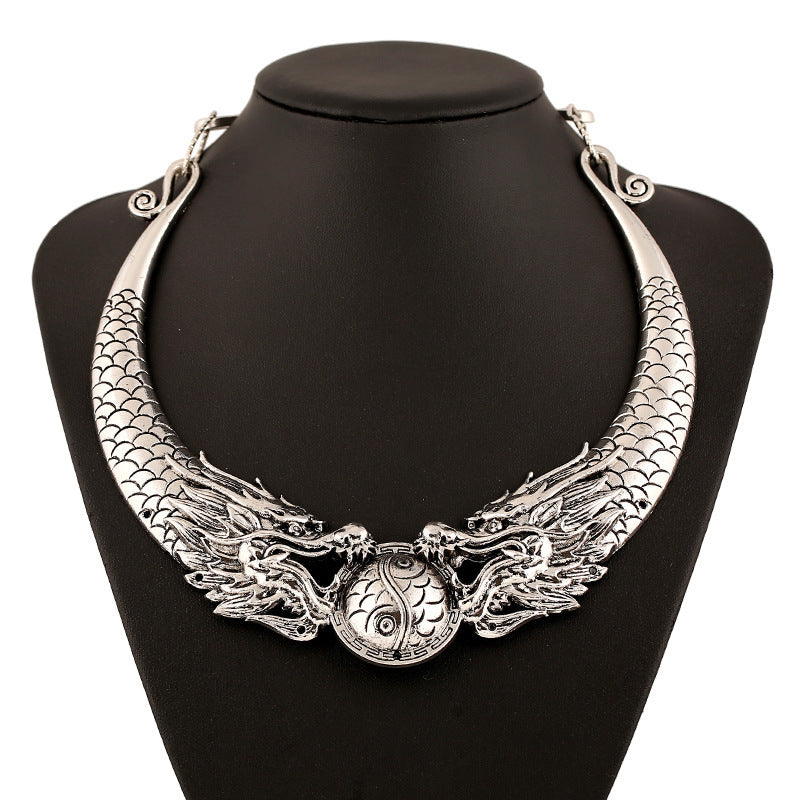 Retro Dragon-Shaped Punk Necklace - An Ethnic Style Clothing Accessory with Exaggerated Collar