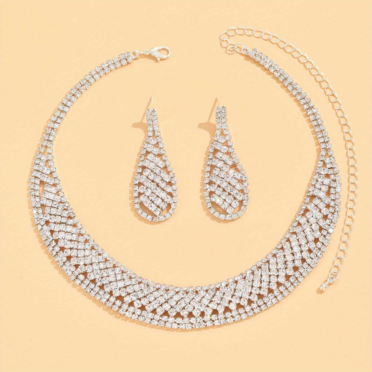 Sparkling Rhinestone Necklace and Earrings Set for Glamorous Occasions