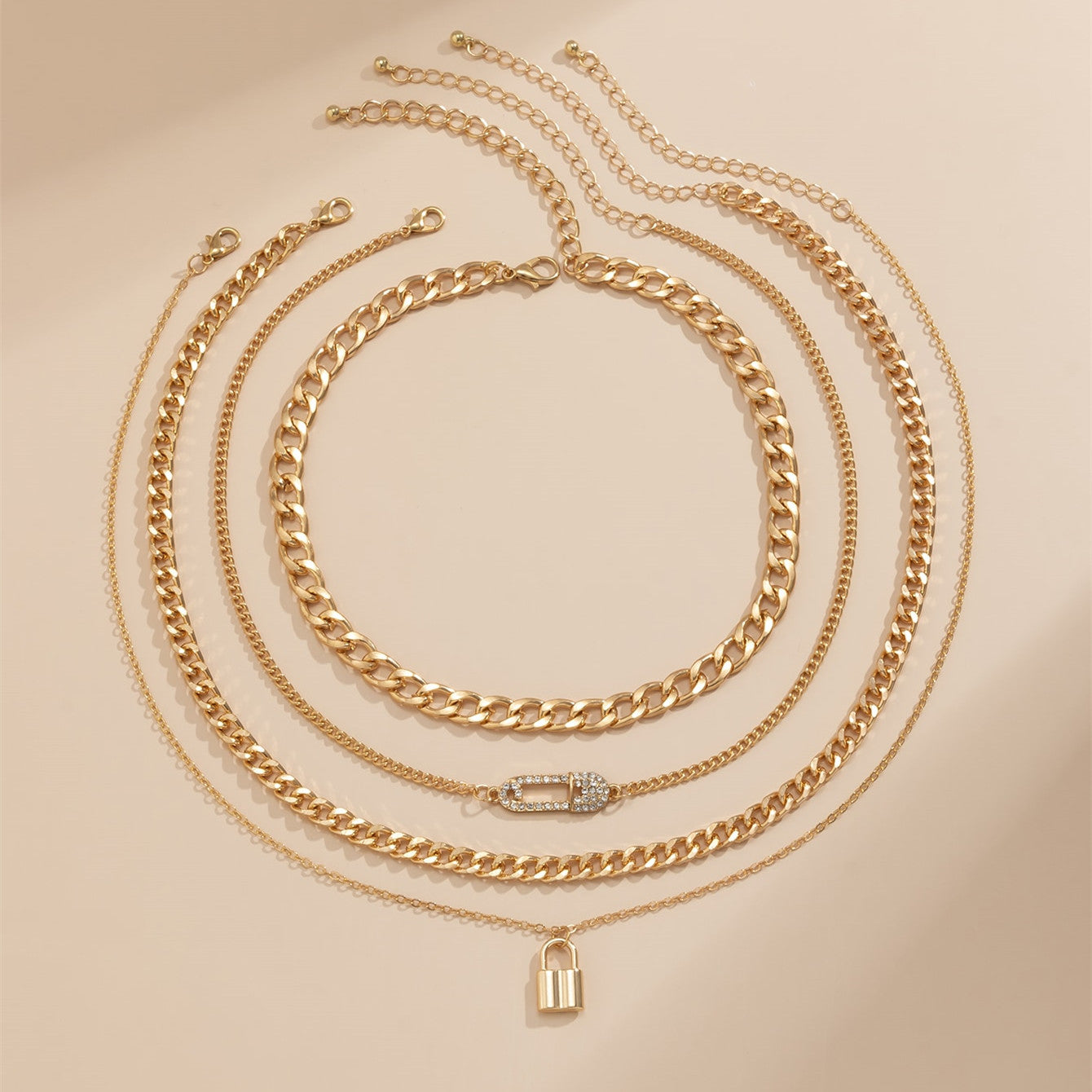 4pcs Women's Chain Necklace Set Pin And LockChoker For Women Unisex Necklace