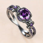 Gorgeous Black & Gold Flower Engagement Ring - Perfect for a Special Promise of Love