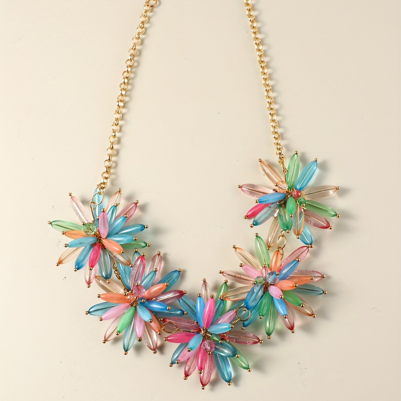 Personality Flower Acrylic Design Necklace Exaggerated Transparent Flower Design Collarbone Chain Statement Necklace