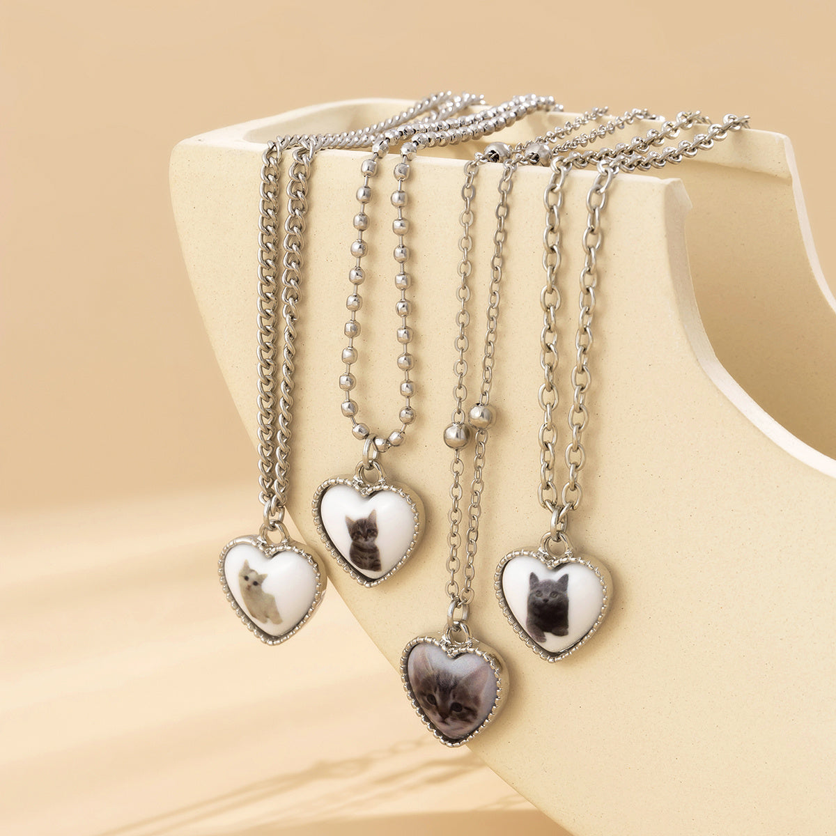 Adorable Cat Pattern Heart Pendant Necklace Set - Perfect for Cat Lovers!