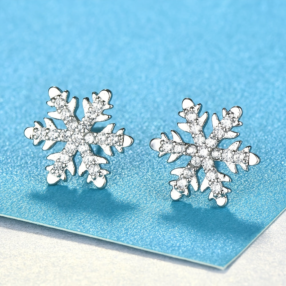 Simple Earring Elegant Generous Snowflake Filled With Small Zircon Ear Complex Craft Wedding Party Christmas Gift