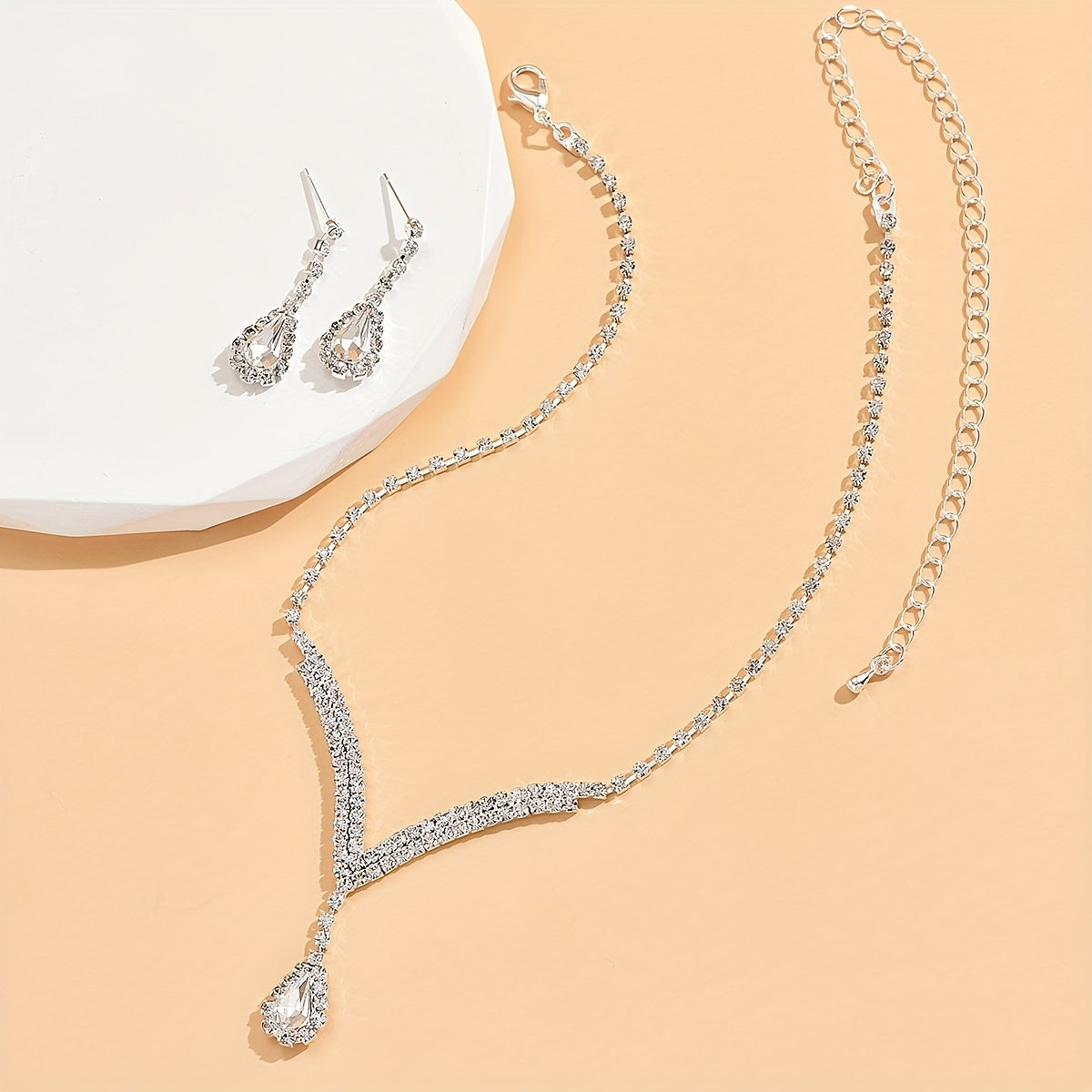 Elegant Water Drop Rhinestone Necklace and Earrings Set - Fine Jewelry for a Sophisticated Look