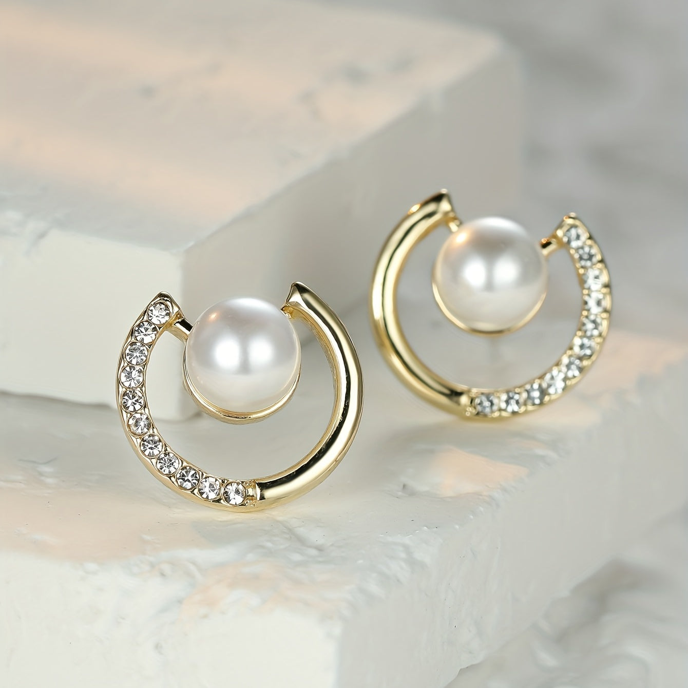 Faux Pearl Shiny Zircon Decor Golden Stud Earrings Retro Elegant Style Copper 18K Gold Plated Jewelry Daily Casual