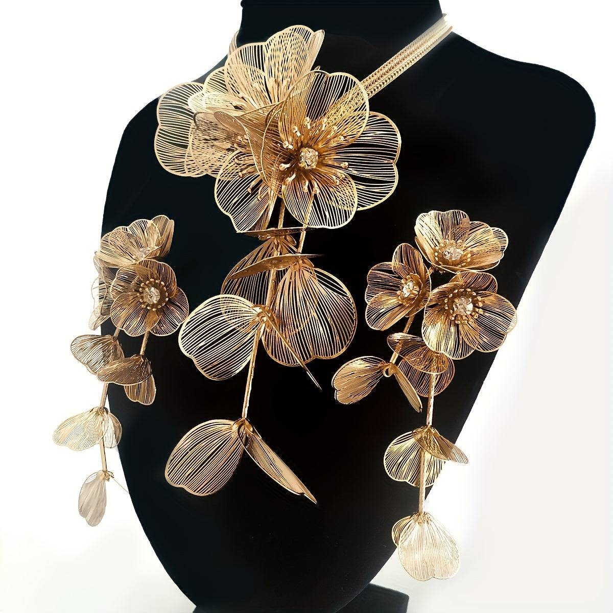 3pcs Earrings Plus Necklace Handmade Flower Decor Inlaid Rhinestone Vintage Jewelry Set Perfect Decor For Night Club Party Accessories