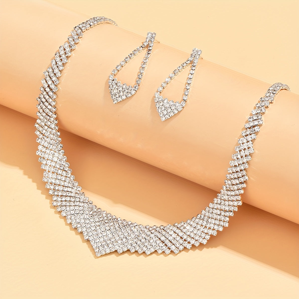 Elegant Rhinestone Necklace and Earrings Set for Women - Perfect for Dressy and Casual Occasions