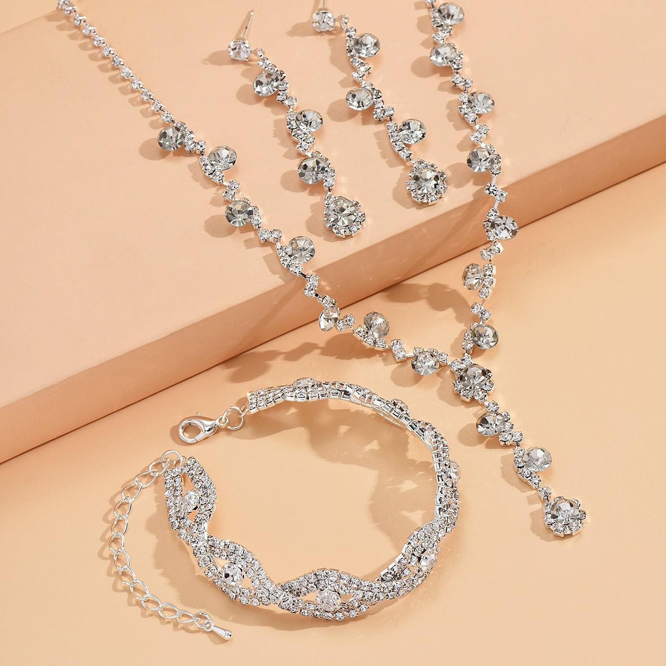Shine Bright Like a Diamond with our Rhinestone Flower Jewelry Set - Perfect for Brides and Bridesmaids!