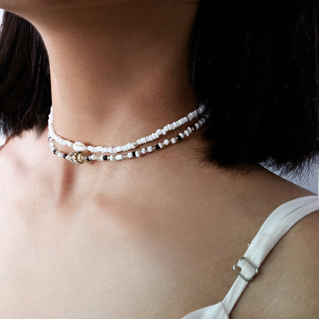 Gorgeous 2-Piece Guipure Decor Necklace Set - Perfect for Holiday Style!