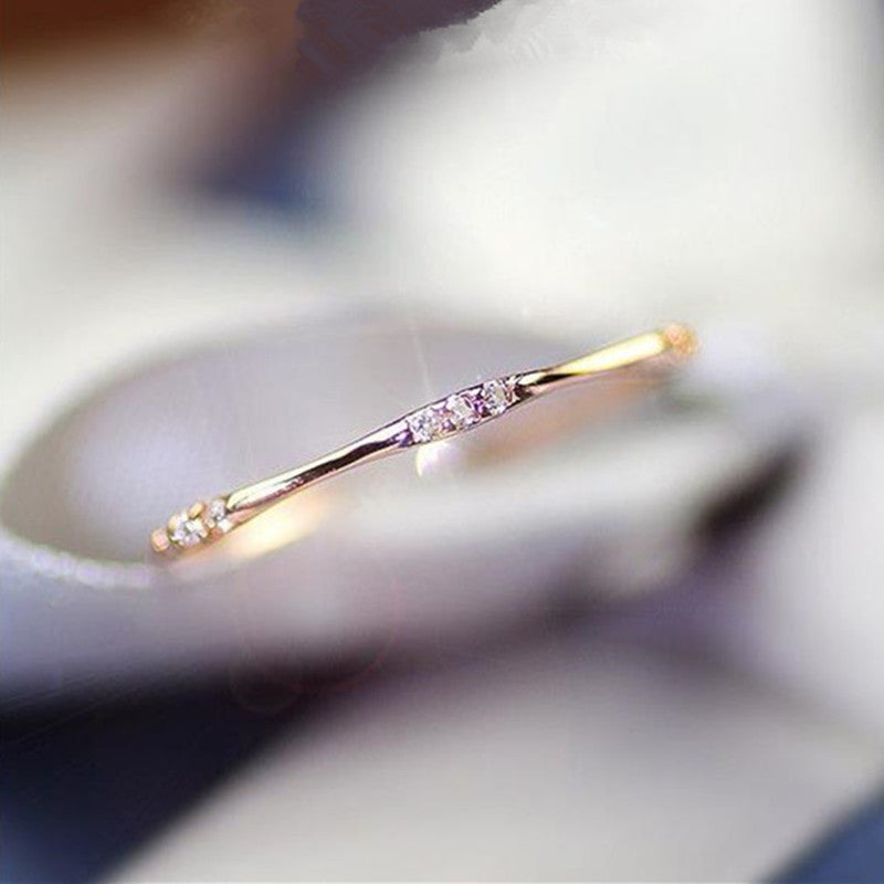 Shine Bright with 9pcs of Ditsy and Elegant Golden Shiny Artificial Diamond Rings