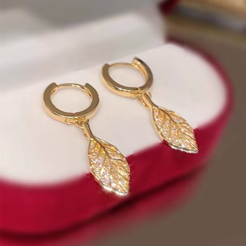 14K Gold Plated Leaf Shape Necklace Fashion Gift for Women LJ37