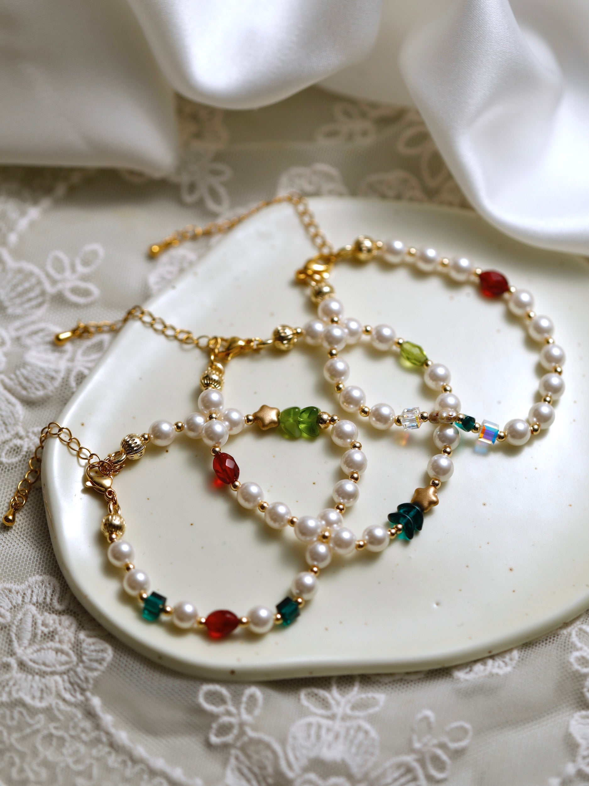 Christmas Beaded Pearl Bracelet LJC29