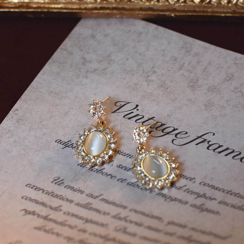 Snow Exquisite Diamond Set Shining Oval Opal Earrings Ear Clip LJC15