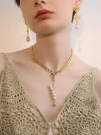 FN Metal Thick Chain Pearl Necklace LOJS81