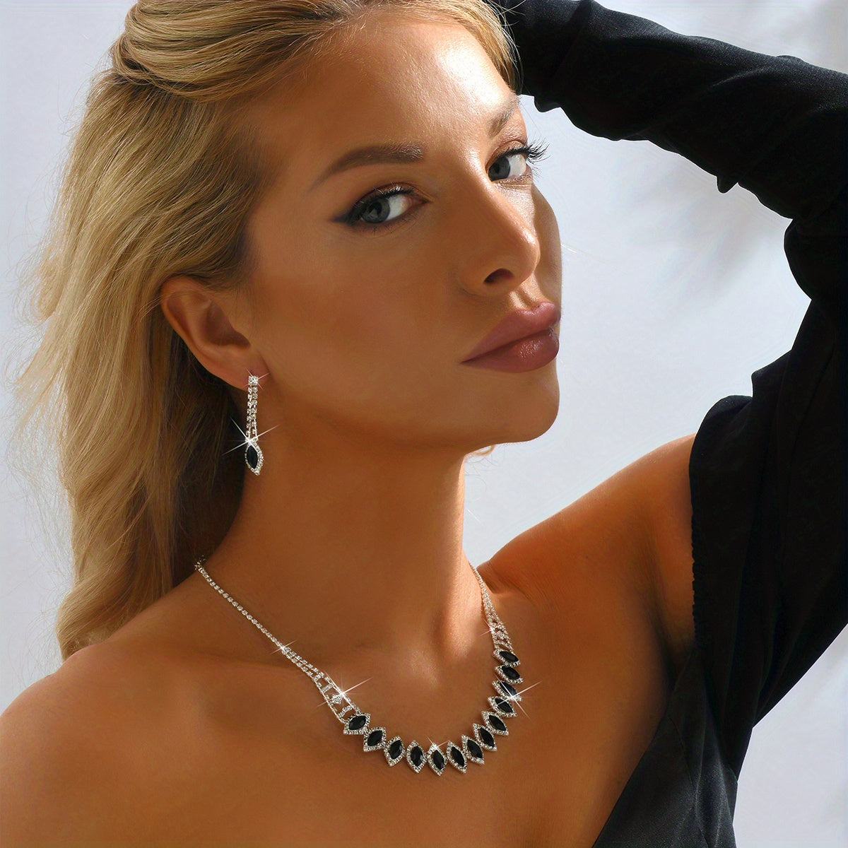 Glittering Mexican Style Women's Jewelry Set - Silver Plated Necklace and Earrings for Parties, Banquets, and Weddings