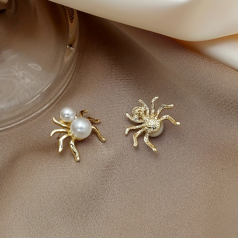 Personality Retro Creative 3D Spider Stud Earrings Inlaid Faux Pearl Ear Jewelry