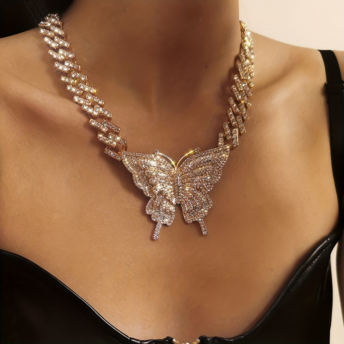 Gorgeous Vintage Luxury Cuban Chain Butterfly Rhinestone Necklace - Perfect Gift for Someone Special!