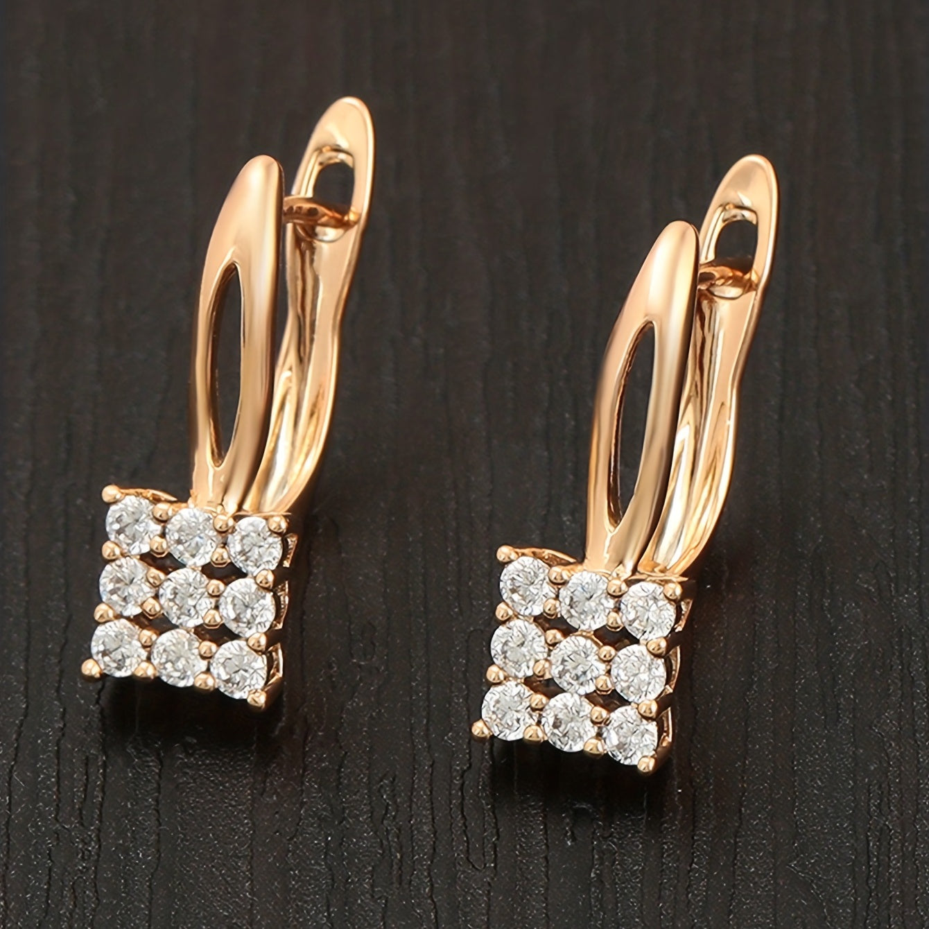 Luxurious 18K Gold Plated Rhombus Clip On Earrings - Perfect for Banquet Ornaments!