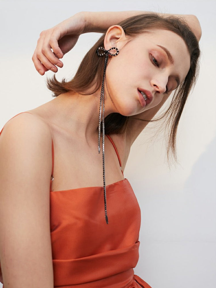 FN Bow Black Fringed Long Earring LOJS120