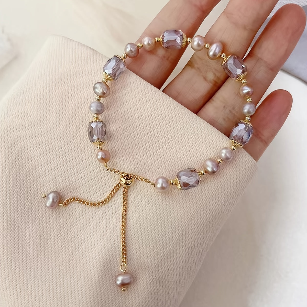 Elevate Your Style with Delicate Vintage Faux Pearl Bracelet - Perfect Gift for Her
