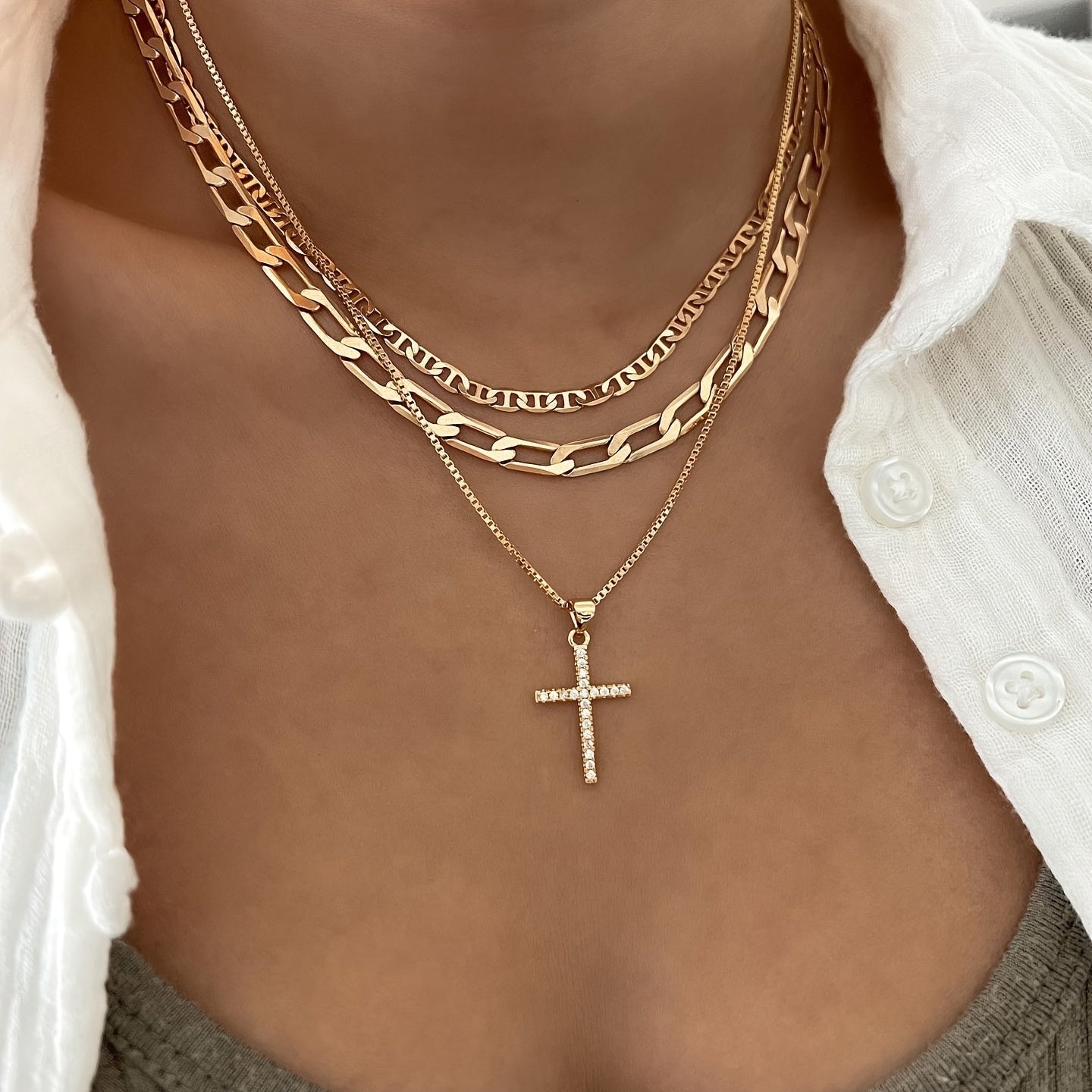 Add a Touch of Elegance with our Stackable Chain Necklace featuring a Cross Shape Pendant - Adjustable Length for Women and Girls - 1 Piece