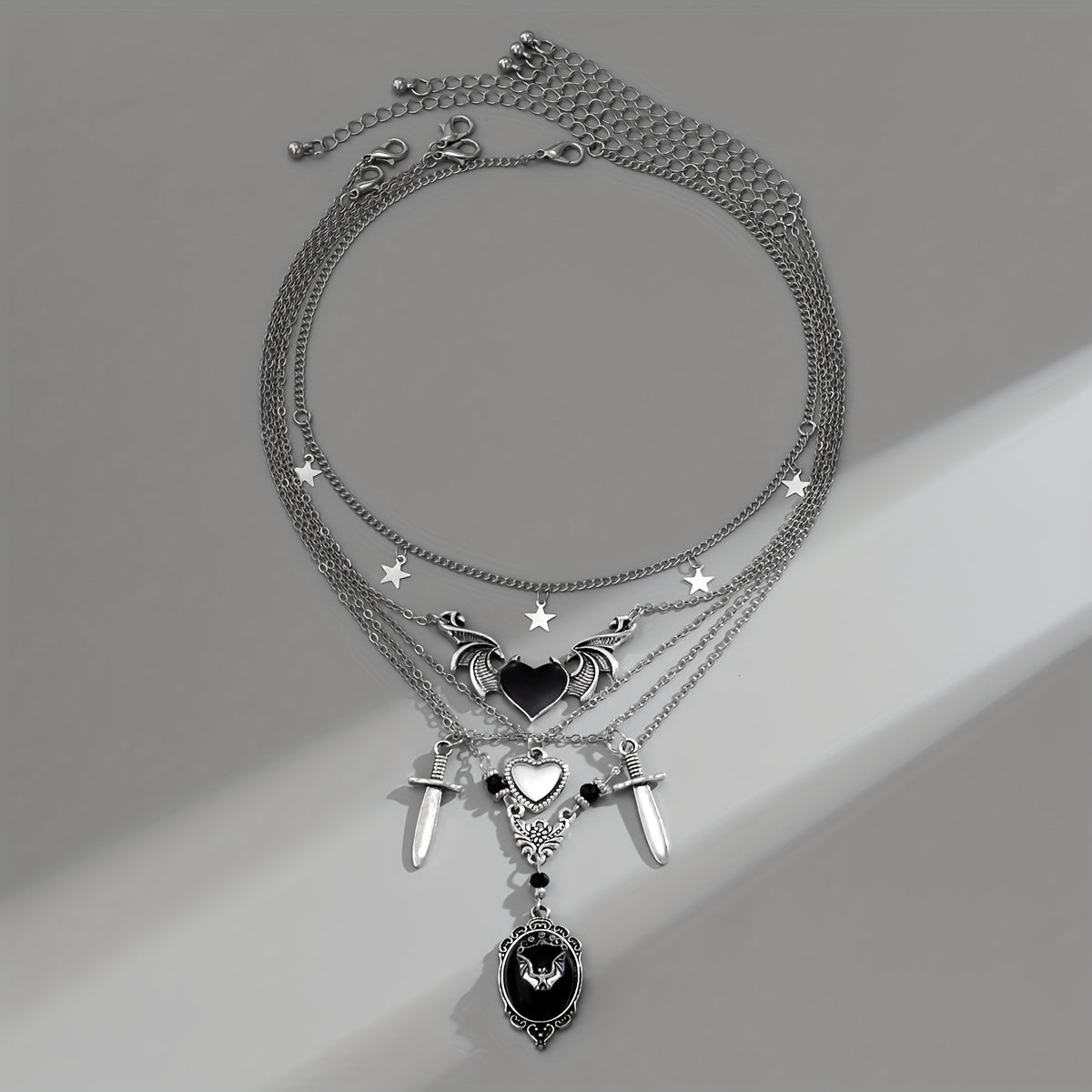 5-Piece Vintage Arrow Heart Pendant Set - Perfect Gift for Women, Mom, Wife, and Girls!