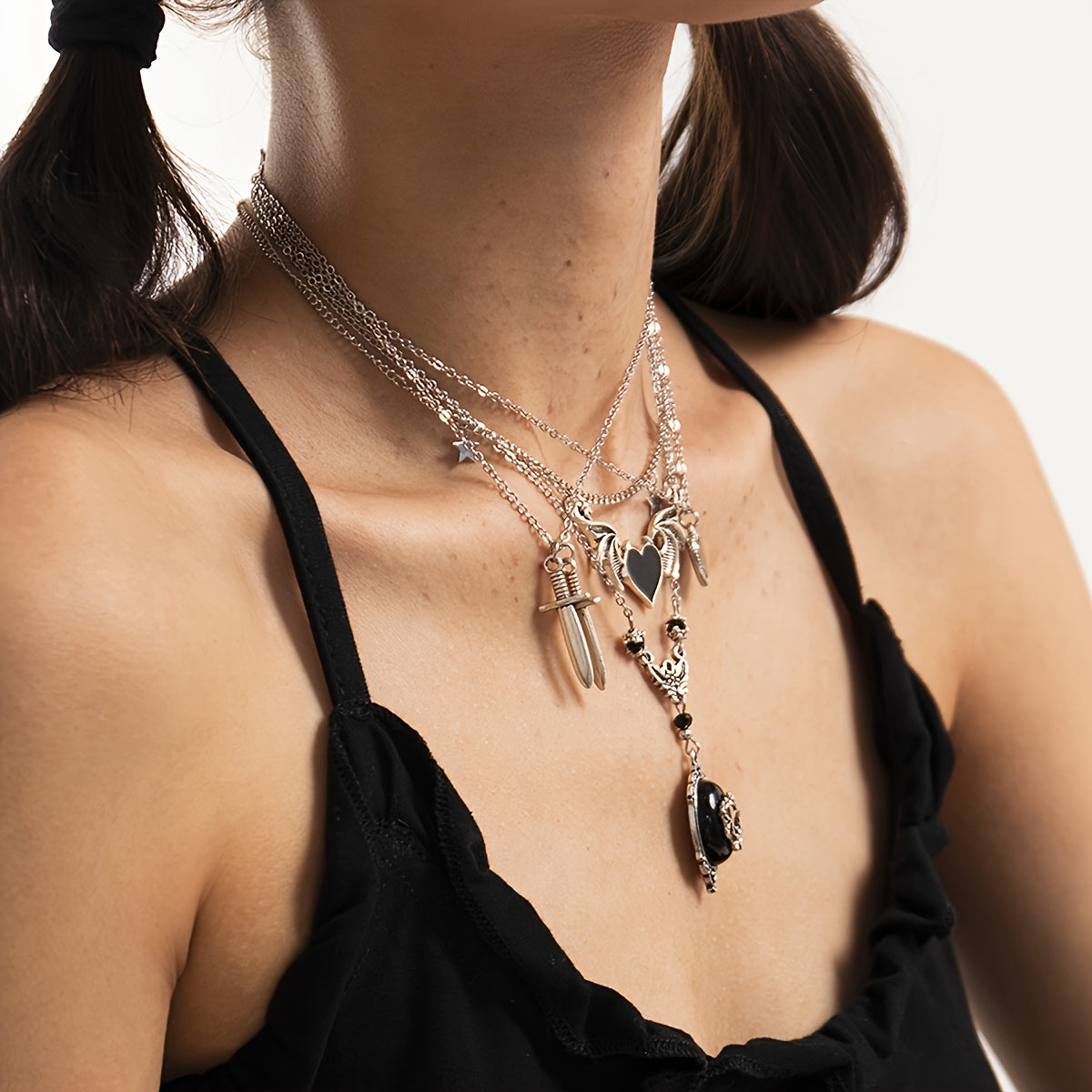 5-Piece Vintage Arrow Heart Pendant Set - Perfect Gift for Women, Mom, Wife, and Girls!