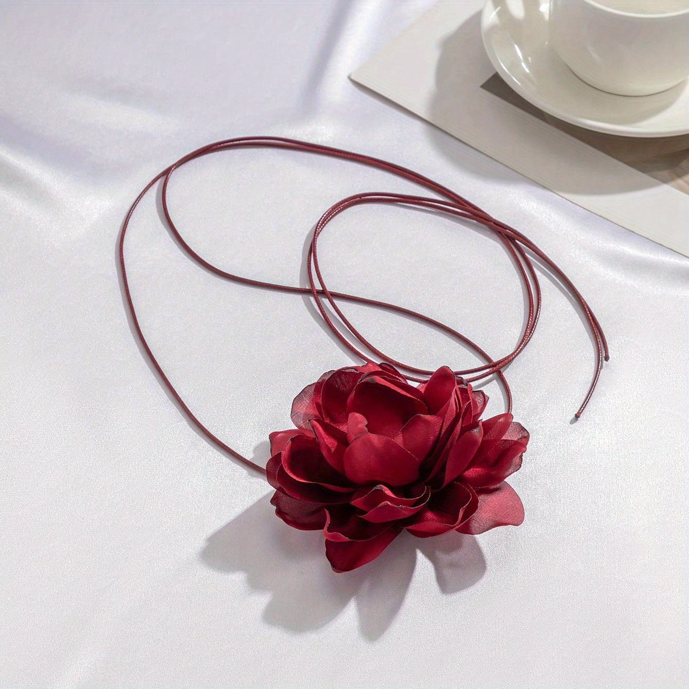 Elegant French Vintage Flower Necklace - Romantic Long Strap Design with Wax Cord