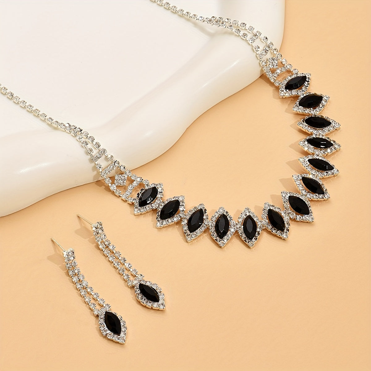 Glittering Mexican Style Women's Jewelry Set - Silver Plated Necklace and Earrings for Parties, Banquets, and Weddings